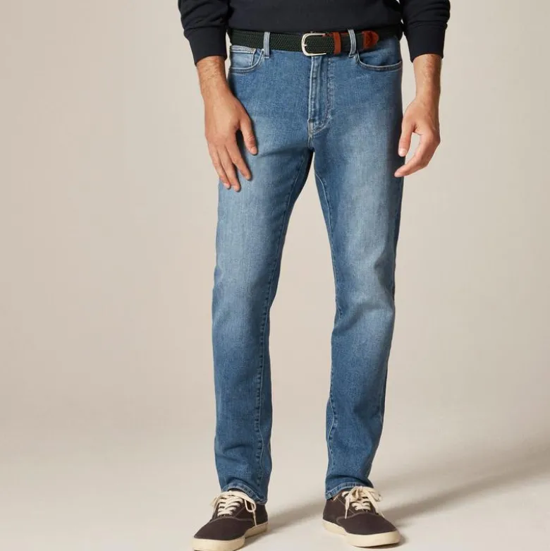 1040 Athletic Tapered-fit stretch jean in medium wash
