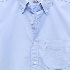 Broken-in organic cotton oxford shirt