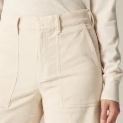 Camp-pocket wide-leg pant in stretch corduroy