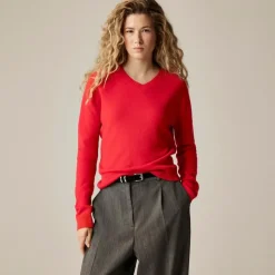 Cashmere high V-neck sweater