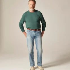 Classic Straight jean in light wash