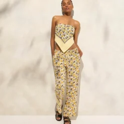 Cotton voile bandana top in daffodil daze block print