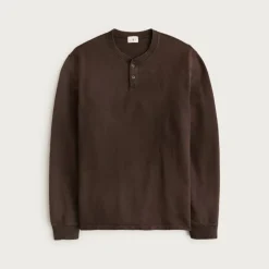 Dense cotton herringbone henley