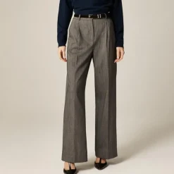 Essential wide-leg pant in Italian studio wool blend