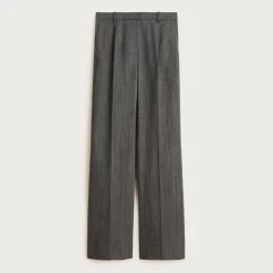 Essential wide-leg pant in Italian studio wool blend