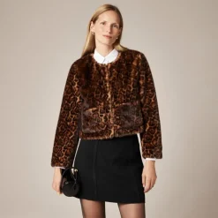 Faux-fur lady jacket in leopard print