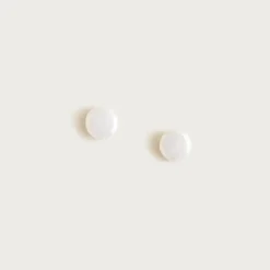 Freshwater pearl stud earrings