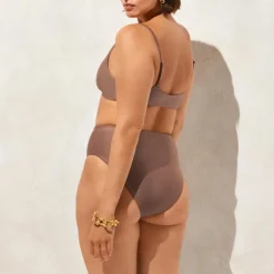 Hallie bikini bottom in Classic Sculpt™