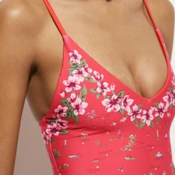 Lana one-piece in Classic Sculpt™
