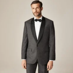 Limited-edition Relaxed-fit shawl-collar tuxedo jacket in English wool flannel