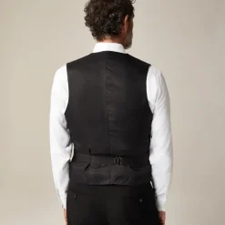 Ludlow Slim-fit tuxedo vest in Italian wool