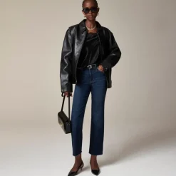 Mid-rise kickout jean