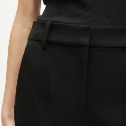 Natalia pant in four-season stretch