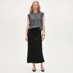 New Gwyneth slip skirt in viscose charmeuse