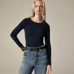 Perfect-fit long-sleeve crewneck T-shirt
