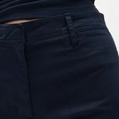 Petite wide-leg trouser in chino