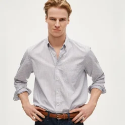 Poplin shirt with button-down collar