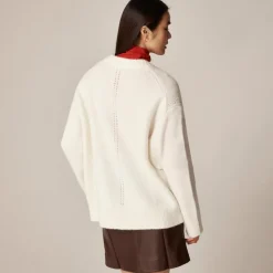 Relaxed crewneck pullover
