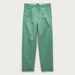 Relaxed-fit double-pleated chino pant in cotton
